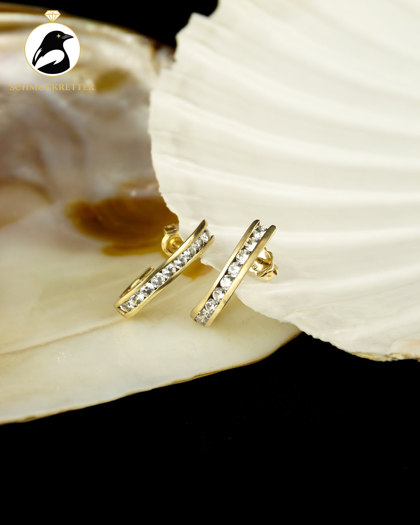 Halbcreolen aus 585 Gold mit funkelnden Zirkonia