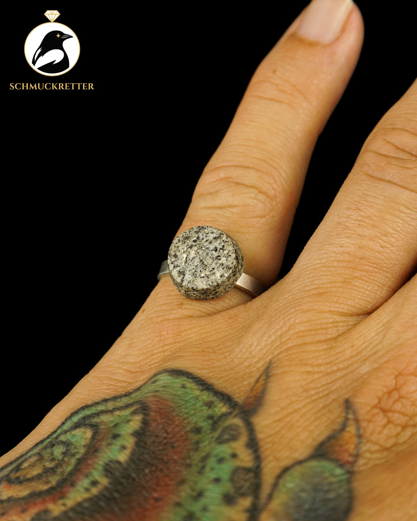 Modernistischer 925 Silber Ring mit glitzerndem Granit, Gr. 53