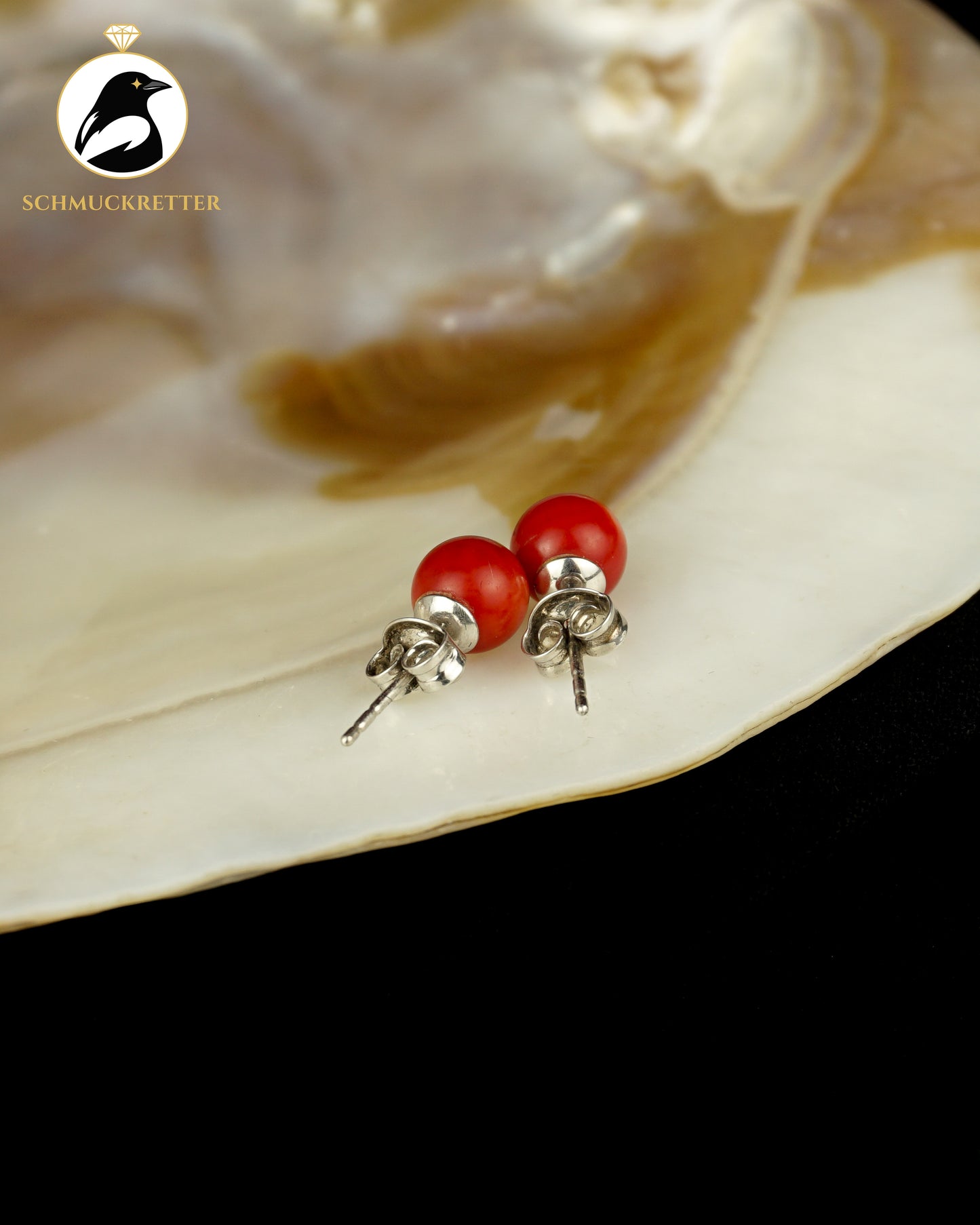 Rote Korallen-Ohrstecker aus 925 Silber