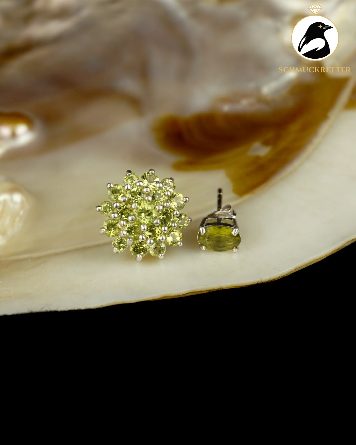 Set: Zwei einzelne Ohrstecker aus 925 Silber mit Peridot