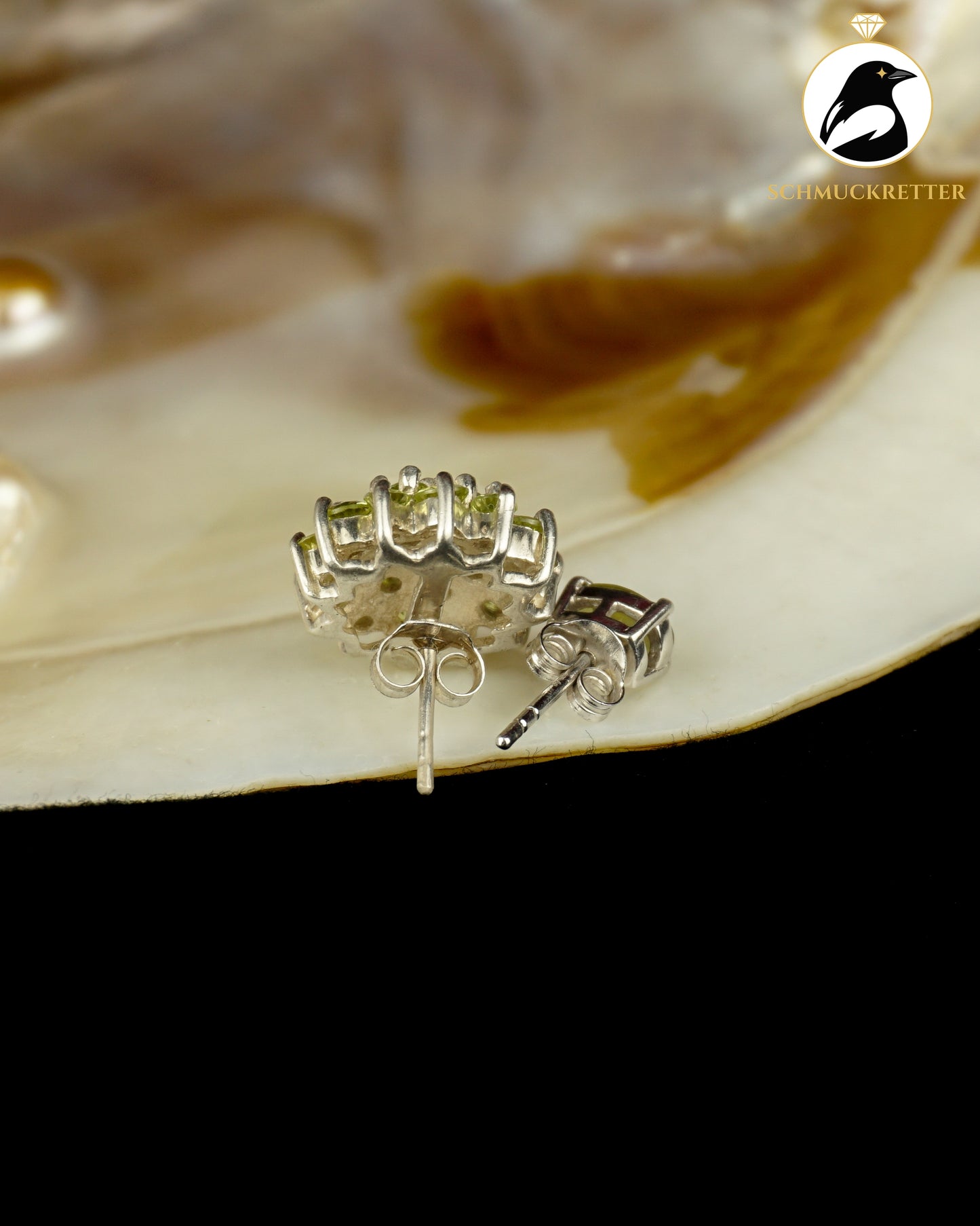 Set: Zwei einzelne Ohrstecker aus 925 Silber mit Peridot