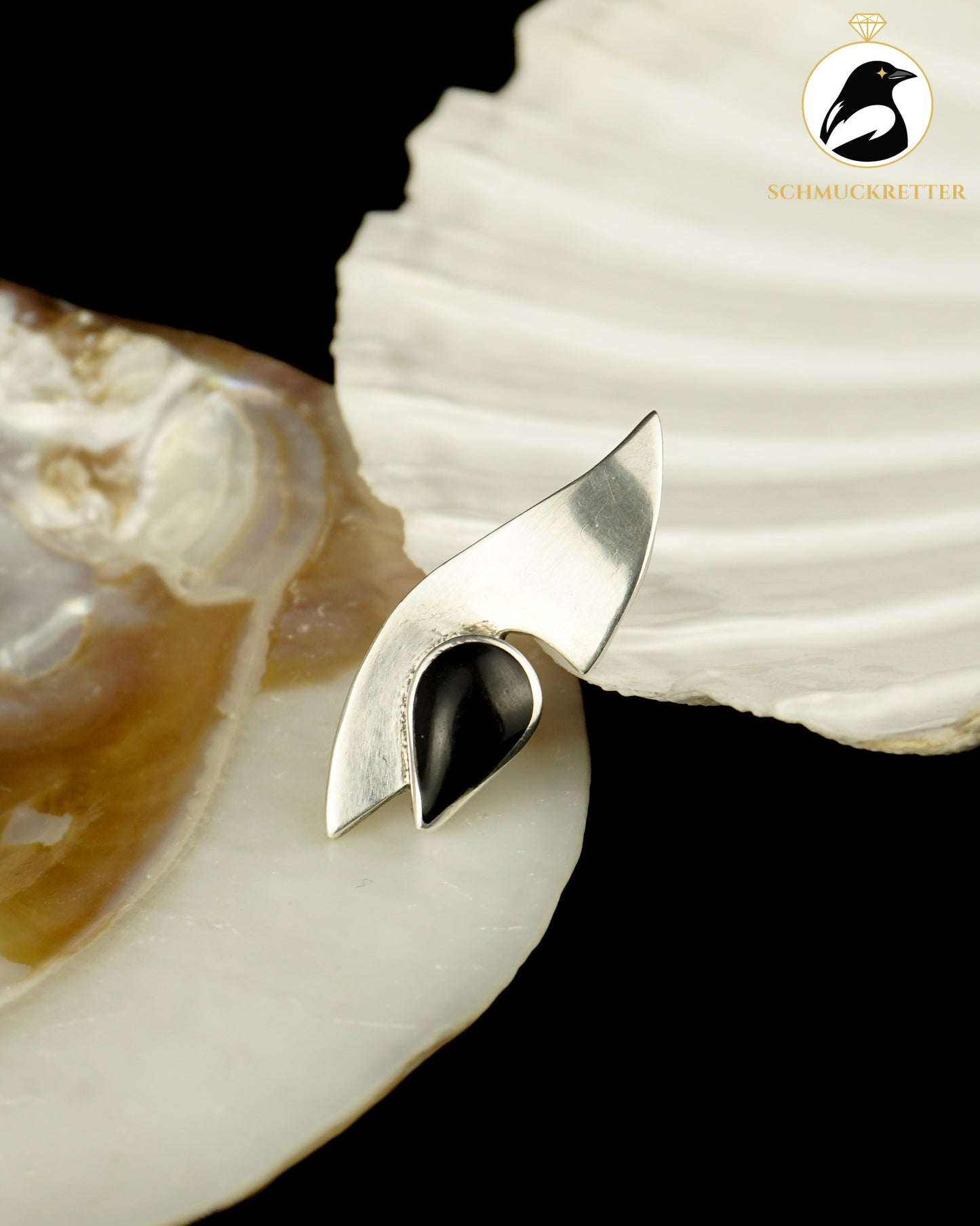 Einzelner, großer Ohrstecker – 925 Silber mit schwarzem Onyx, handwerklich gearbeitet