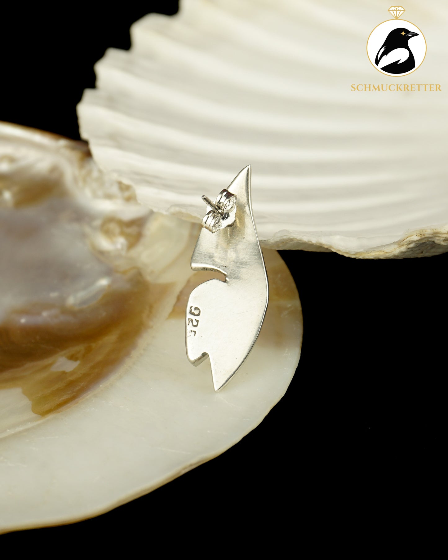 Einzelner, großer Ohrstecker – 925 Silber mit schwarzem Onyx, handwerklich gearbeitet