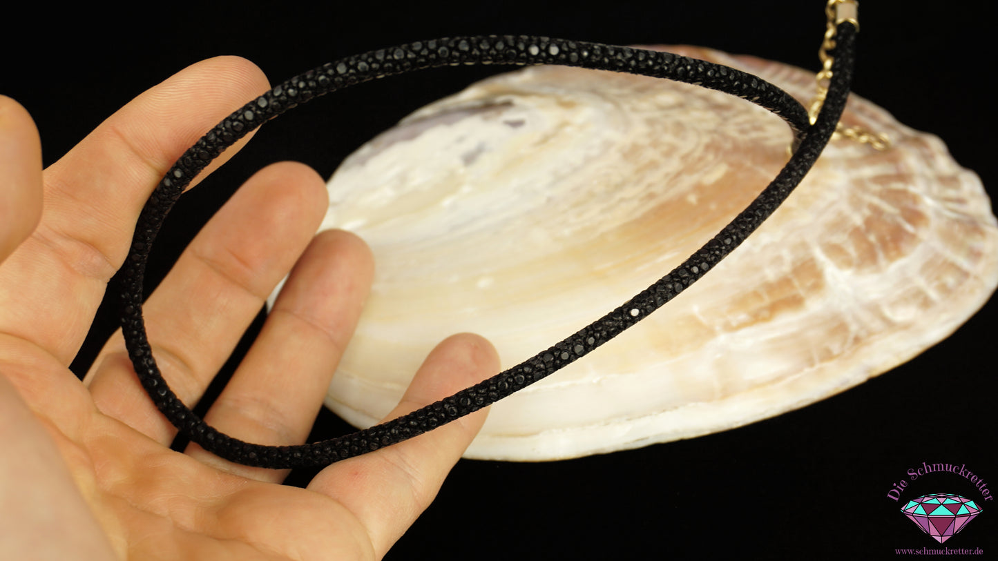 Pfeffinger: Kette mit vergoldetem 925 Silber Verschluss, Wildlederoptik (schwarz)