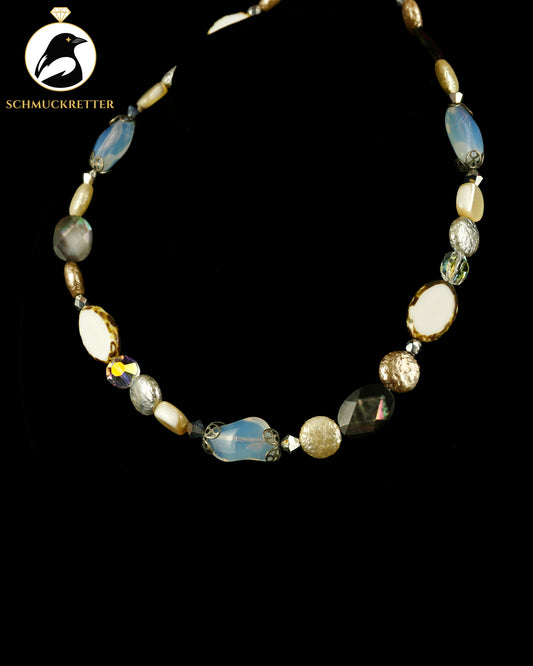 Coeur De Lion - Halskette mit Glas- und Perlmuttperlen, SALE
