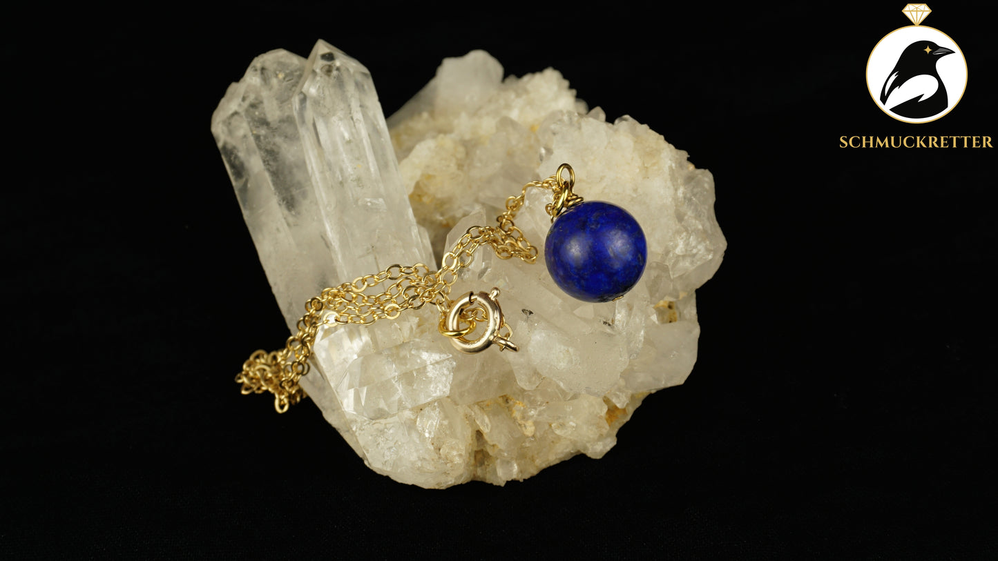Vergoldete Kette mit Lapislazuli-Anhänger