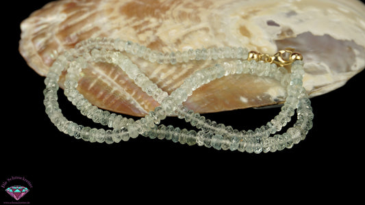 Kette aus facettiertem Aquamarin mit 585 Gold Verschluss, 90ct