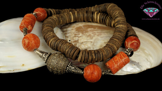 Massive Ethno-Designerkette aus Indonesien - Echtsilber, Schaumkoralle, Granat & Kokosholz