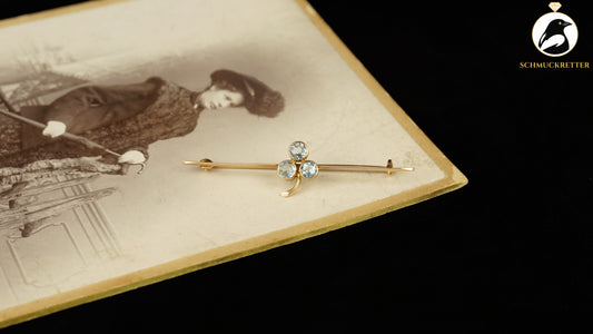 Antike englische Stabbrosche vor 1900 – 375 Gold & echter Aquamarin