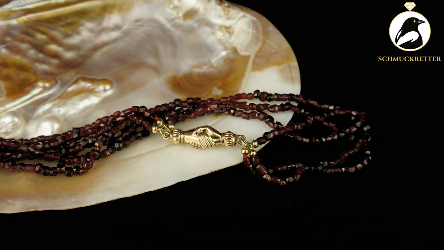 Antike dreireihige Granatkette mit vergoldetem Fede-Verschluss – um 1900, SALE