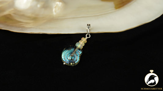 Anhänger mit buntem Welo Opal & Glasschnecke - 925 Silber