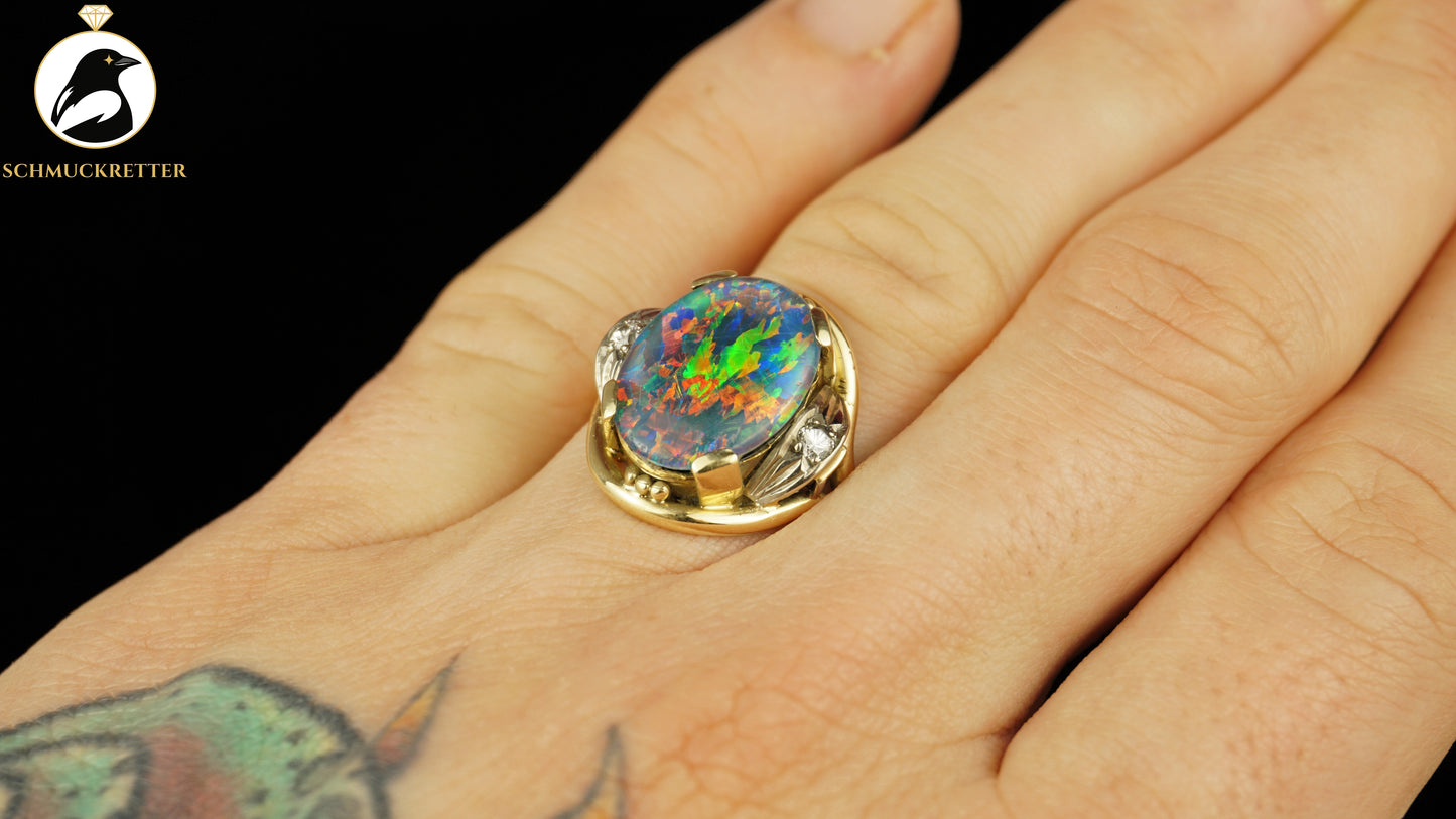 Exklusiver Opal Ring aus 585 Gold mit funkelnden Diamanten, Gr. 54