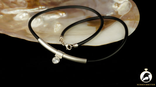 Kautschuk Collier mit Zirkonia-Anhänger - 925 Silber, TCM / Tchibo, SALE