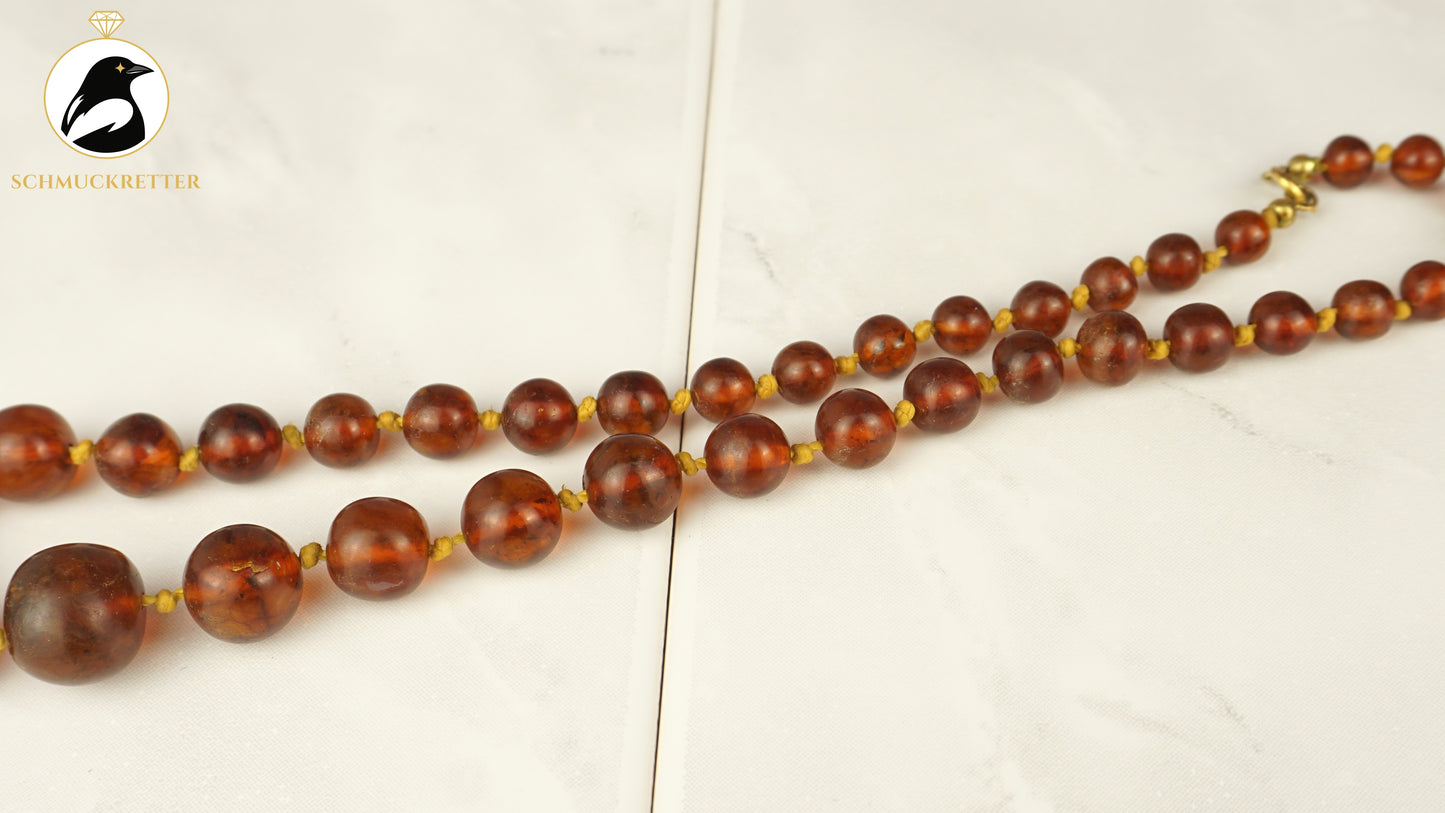 Collier aus Bernsteinkugeln (6)