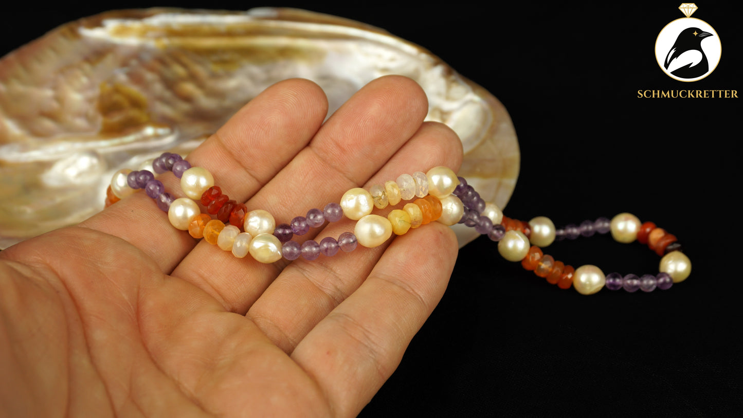 Handgefertigtes Collier mit Feueropal, Akoya-Perlen, Amethyst & 333 Gold Verschluss