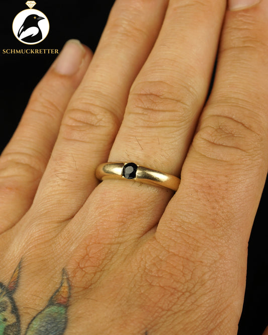 Solitärring aus vergoldetem 925 Silber - mit Saphir, Gr. 60