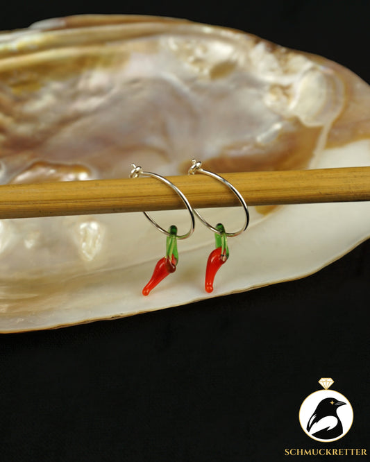 Achtung, scharf! Kleine 925 Silber Creolen mit Chillis