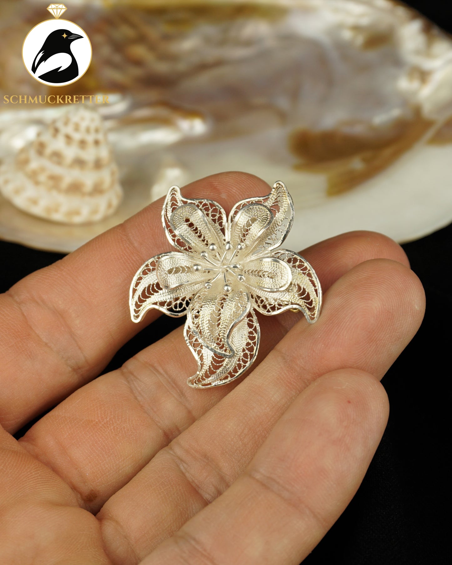 Filigrane Blütenbrosche aus 925 Silber