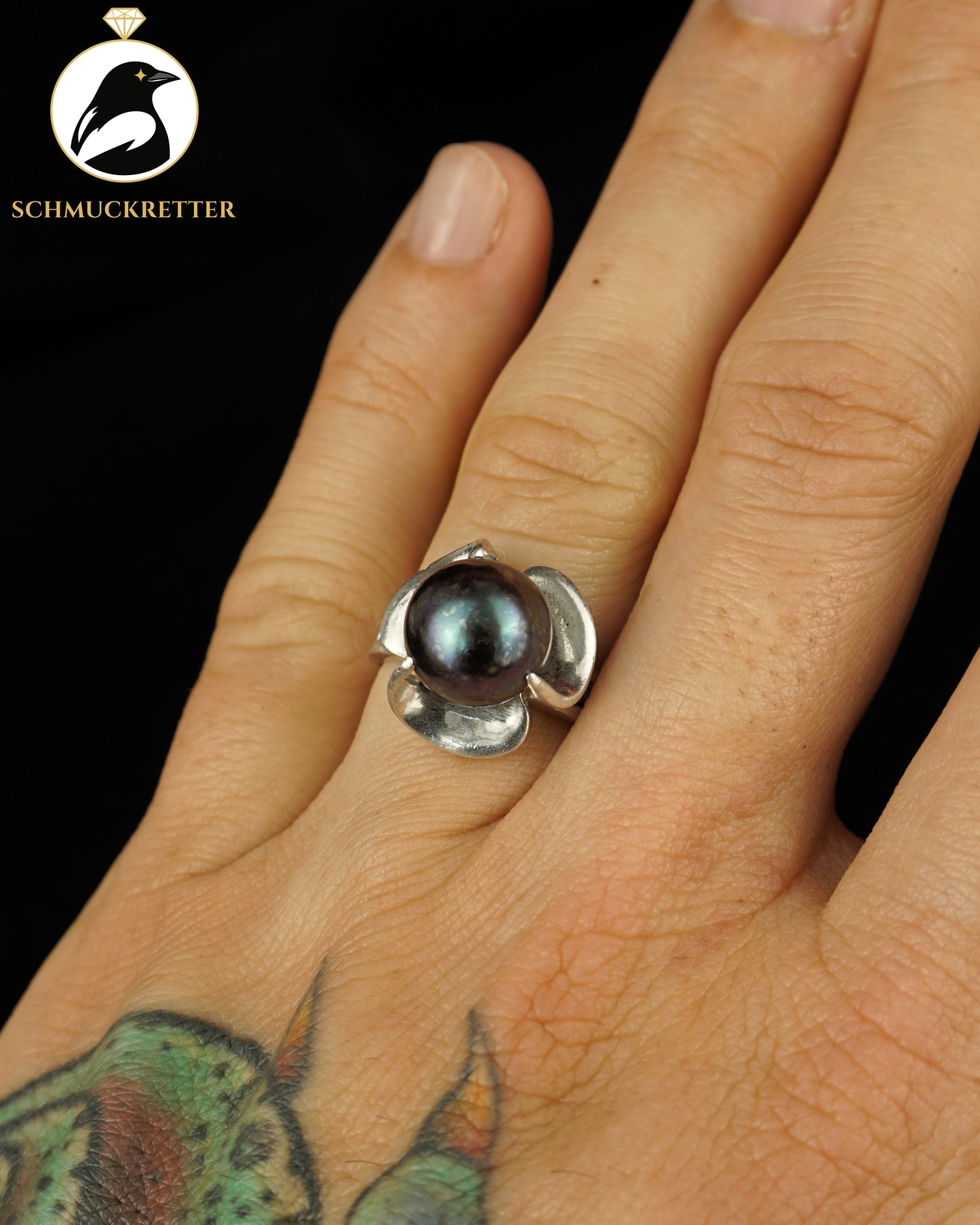 Ring aus 925 Silber mit dunkelblauer Perle, 54