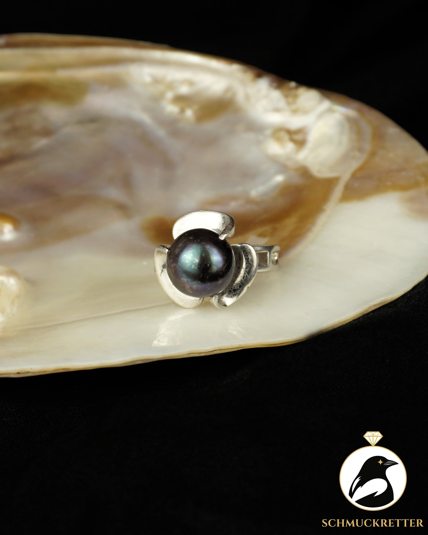 Ring aus 925 Silber mit dunkelblauer Perle, 54
