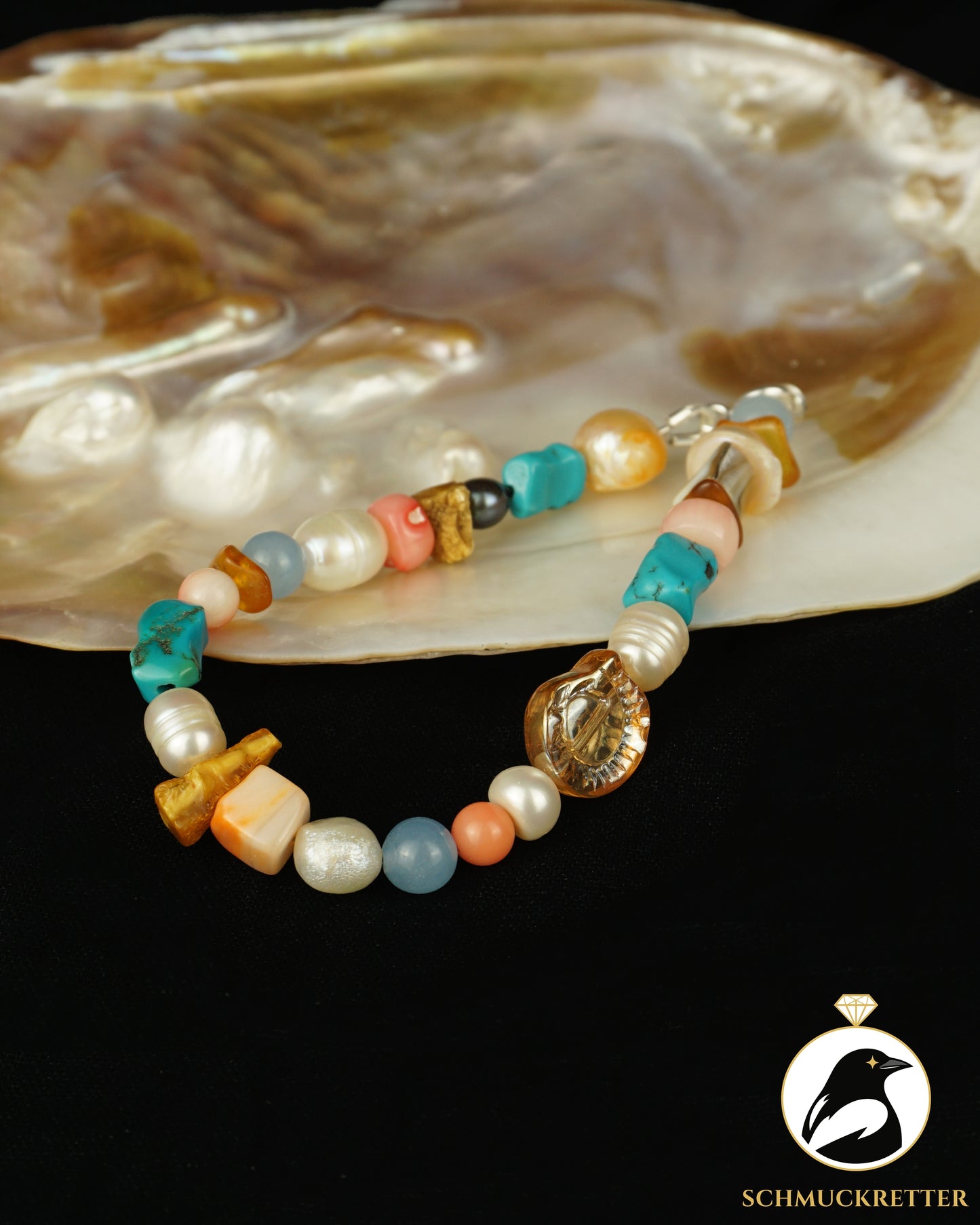 Strandgut 3: Armband mit Türkis, Bernstein, Perlen, Glasschnecken (Unikat)