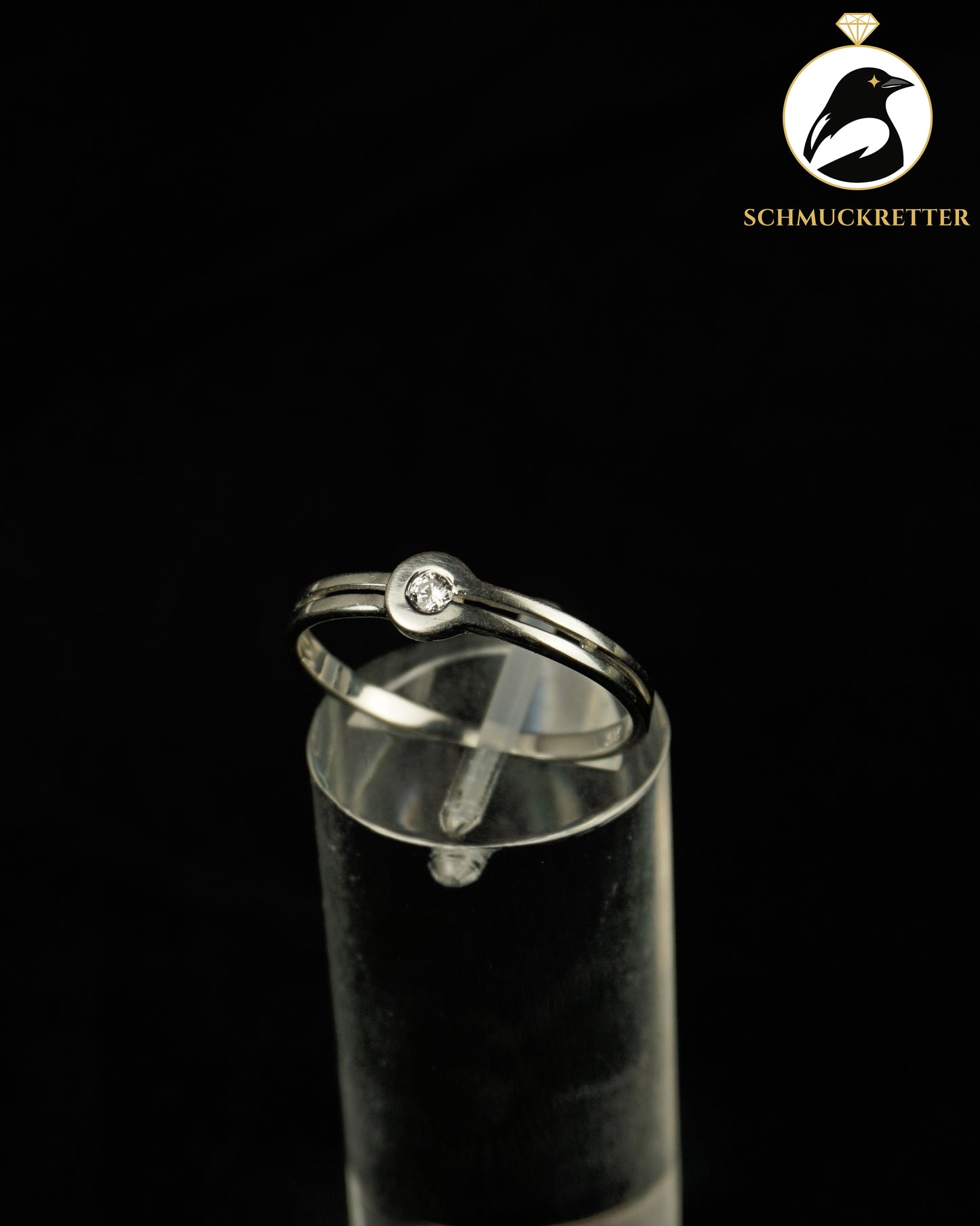 Ring aus 925 Silber mit einem Zirkonia, Gr. 57