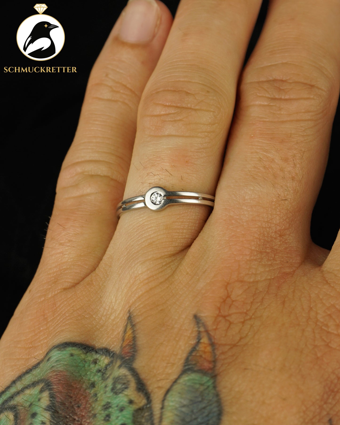 Ring aus 925 Silber mit einem Zirkonia, Gr. 57