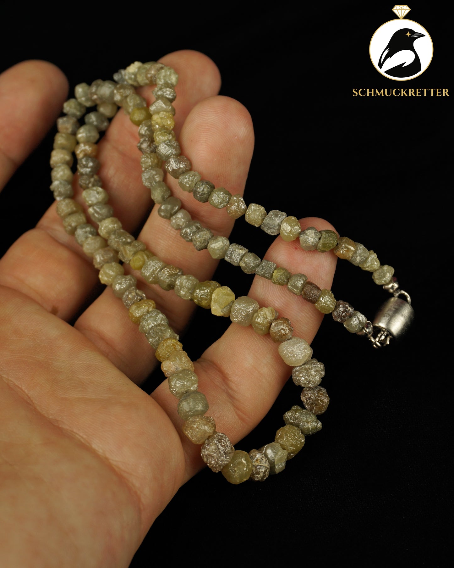 Rohdiamant-Collier mit Verschluss aus 585 Weißgold - rund 100ct!