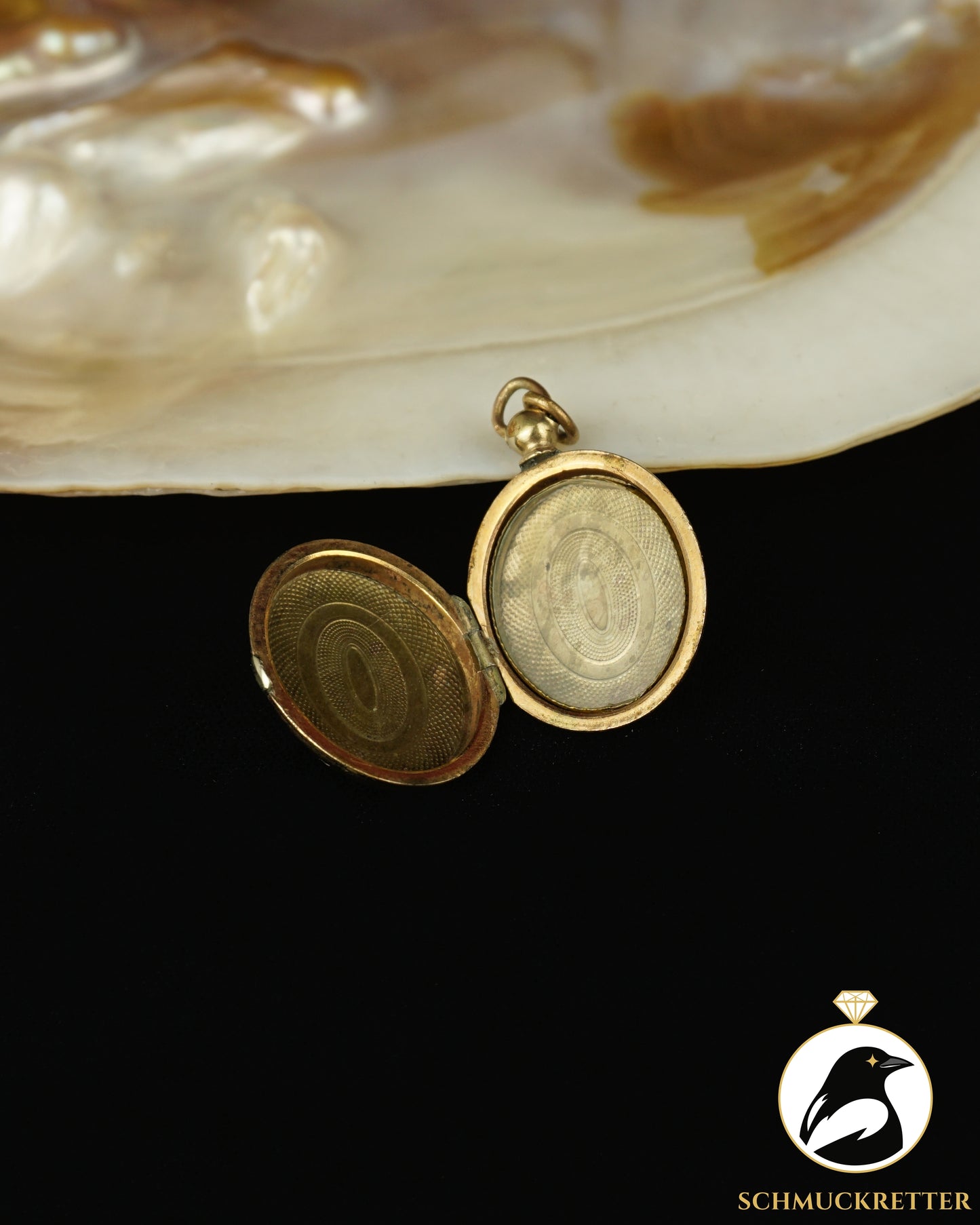 Antikes Medaillon mit Guilloché-Muster | Vergoldet / Gold Double | um 1900